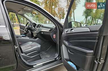 Внедорожник / Кроссовер Mercedes-Benz M-Class 2014 в 