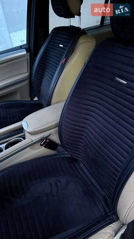 Внедорожник / Кроссовер Mercedes-Benz M-Class 2010 в Черновцах