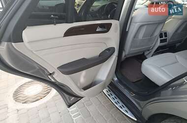 Позашляховик / Кросовер Mercedes-Benz M-Class 2015 в 
