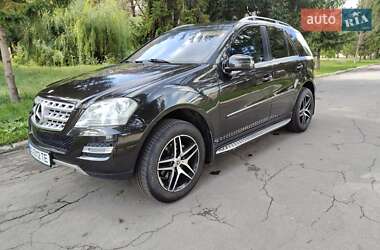 Внедорожник / Кроссовер Mercedes-Benz M-Class 2011 в Остроге