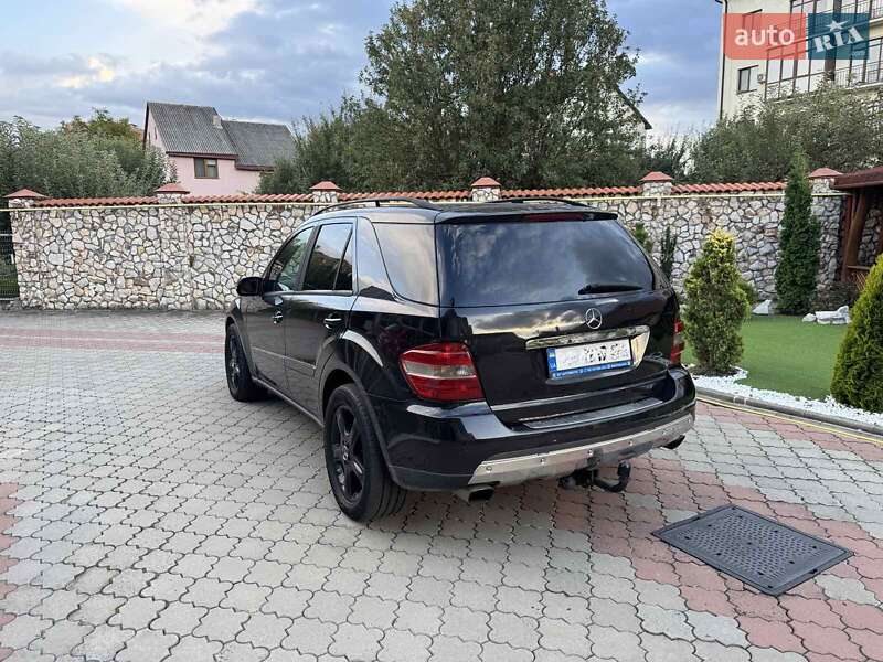 Внедорожник / Кроссовер Mercedes-Benz M-Class 2006 в Мукачево