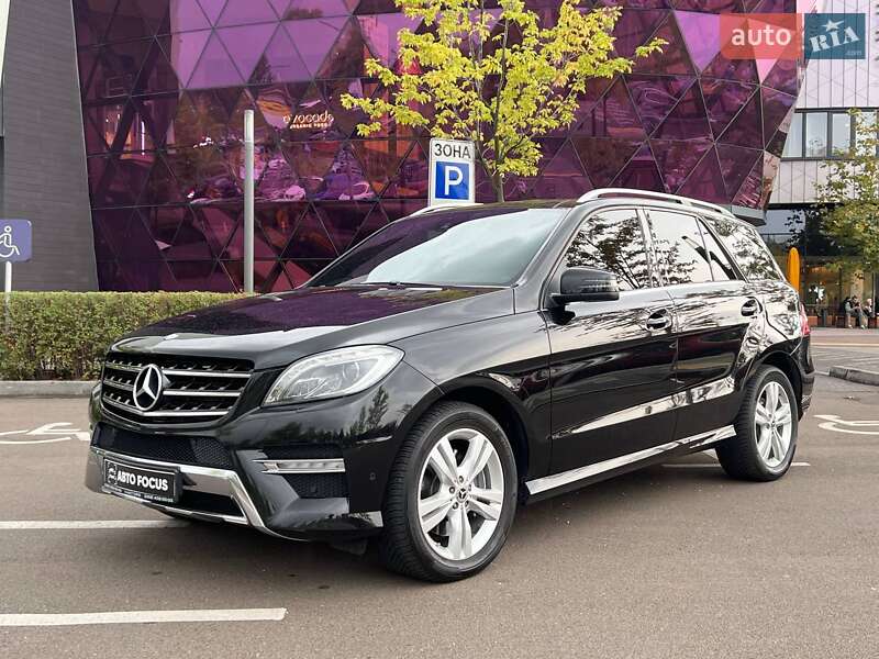 Позашляховик / Кросовер Mercedes-Benz M-Class 2013 в Києві