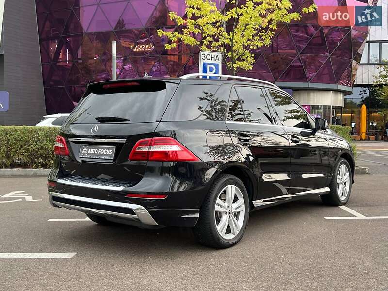 Позашляховик / Кросовер Mercedes-Benz M-Class 2013 в Києві