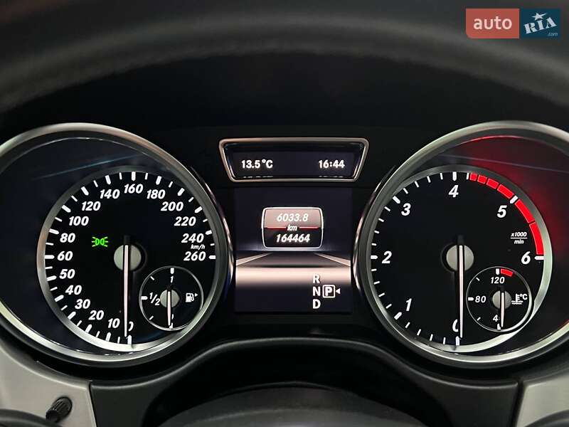Позашляховик / Кросовер Mercedes-Benz M-Class 2013 в Києві