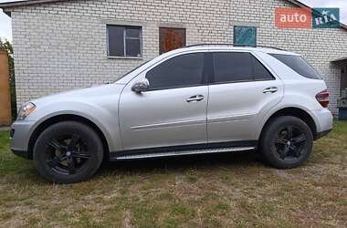 Внедорожник / Кроссовер Mercedes-Benz M-Class 2007 в 