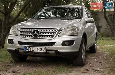 Внедорожник / Кроссовер Mercedes-Benz M-Class 2007 в Сновске