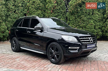 Внедорожник / Кроссовер Mercedes-Benz M-Class 2013 в 