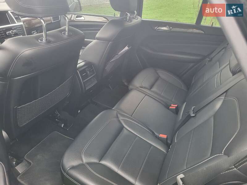 Внедорожник / Кроссовер Mercedes-Benz M-Class 2011 в Черновцах фото 11 Внедорожник / Кроссовер Mercedes-Benz M-Class 2011 в Черновцах