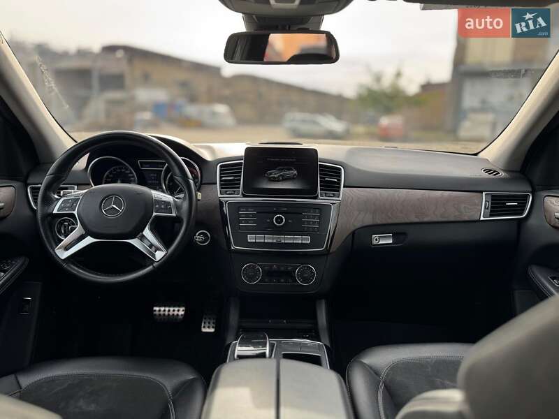 Внедорожник / Кроссовер Mercedes-Benz M-Class 2012 в Киеве