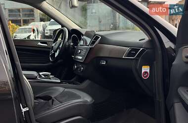 Позашляховик / Кросовер Mercedes-Benz M-Class 2012 в 