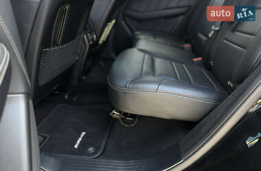 Внедорожник / Кроссовер Mercedes-Benz M-Class 2015 в 