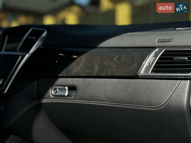 Позашляховик / Кросовер Mercedes-Benz M-Class 2015 в Вінниці фото 79 Позашляховик / Кросовер Mercedes-Benz M-Class 2015 в Вінниці