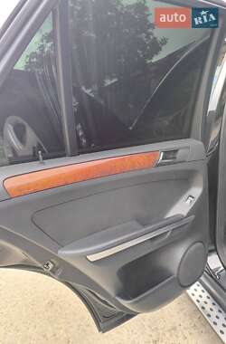 Позашляховик / Кросовер Mercedes-Benz M-Class 2008 в 