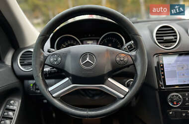 Внедорожник / Кроссовер Mercedes-Benz M-Class 2009 в 