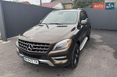 Позашляховик / Кросовер Mercedes-Benz M-Class 2012 в 