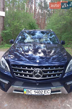 Позашляховик / Кросовер Mercedes-Benz M-Class 2015 в Львові