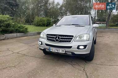 Позашляховик / Кросовер Mercedes-Benz M-Class 2005 в 