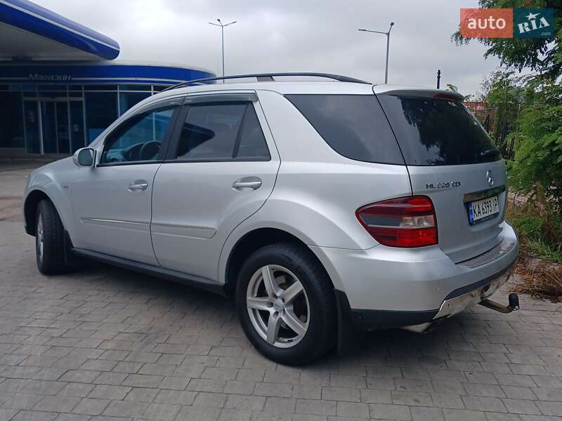 Позашляховик / Кросовер Mercedes-Benz M-Class 2008 в Києві