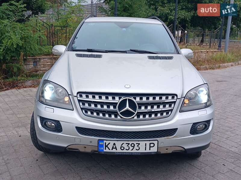 Позашляховик / Кросовер Mercedes-Benz M-Class 2008 в Києві