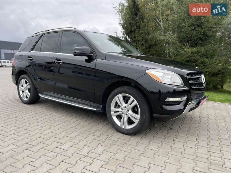 Позашляховик / Кросовер Mercedes-Benz M-Class 2013 в 