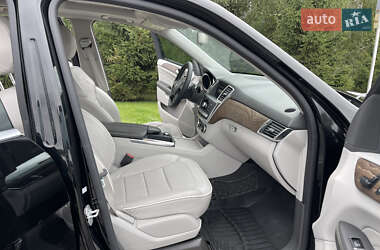 Позашляховик / Кросовер Mercedes-Benz M-Class 2013 в 