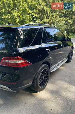 Внедорожник / Кроссовер Mercedes-Benz M-Class 2012 в Хмельнике