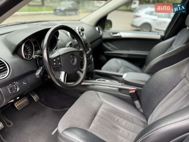 Внедорожник / Кроссовер Mercedes-Benz M-Class 2007 в Ровно