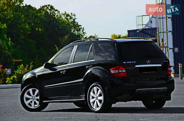 Позашляховик / Кросовер Mercedes-Benz M-Class 2008 в 