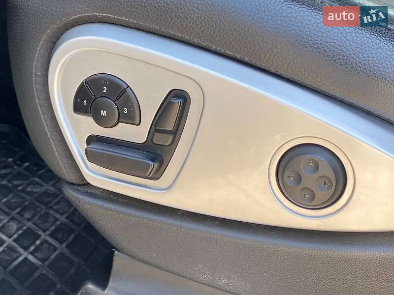 Внедорожник / Кроссовер Mercedes-Benz M-Class 2011 в Киеве