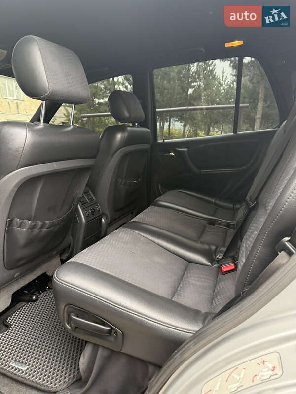 Позашляховик / Кросовер Mercedes-Benz M-Class 2003 в Золочеві