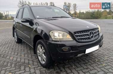 Внедорожник / Кроссовер Mercedes-Benz M-Class 2005 в 