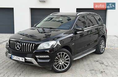 Mercedes-Benz M-Class 2011 Mercedes-Benz M-Class 2011