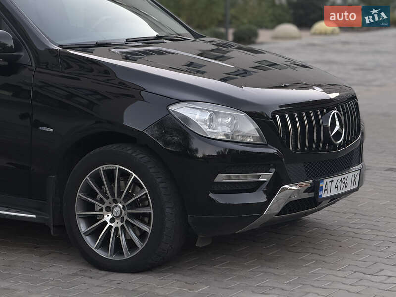 Внедорожник / Кроссовер Mercedes-Benz M-Class 2011 в Ужгороде