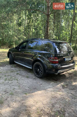 Внедорожник / Кроссовер Mercedes-Benz M-Class 2007 в 