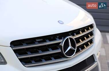 Внедорожник / Кроссовер Mercedes-Benz M-Class 2012 в 
