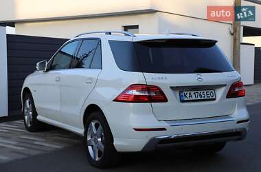 Внедорожник / Кроссовер Mercedes-Benz M-Class 2012 в 