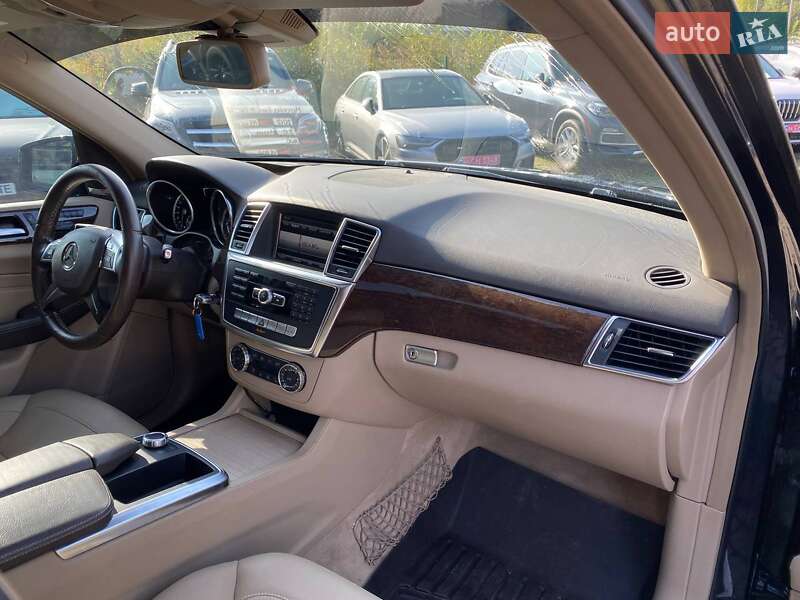 Внедорожник / Кроссовер Mercedes-Benz M-Class 2012 в Львове