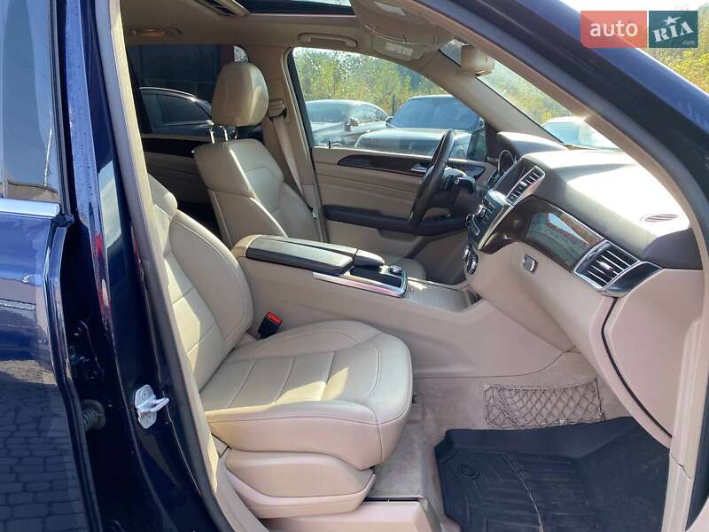 Внедорожник / Кроссовер Mercedes-Benz M-Class 2012 в Львове