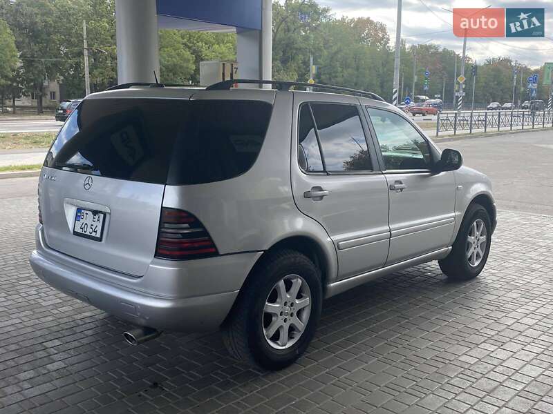 Позашляховик / Кросовер Mercedes-Benz M-Class 2000 в Миколаєві