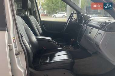 Внедорожник / Кроссовер Mercedes-Benz M-Class 2000 в 