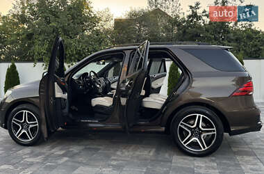 Внедорожник / Кроссовер Mercedes-Benz M-Class 2011 в 