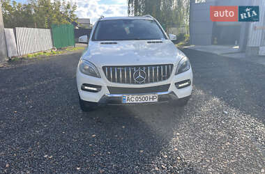 Внедорожник / Кроссовер Mercedes-Benz M-Class 2013 в 