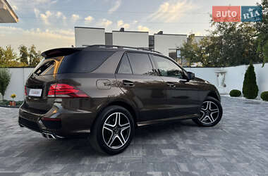 Внедорожник / Кроссовер Mercedes-Benz M-Class 2011 в 