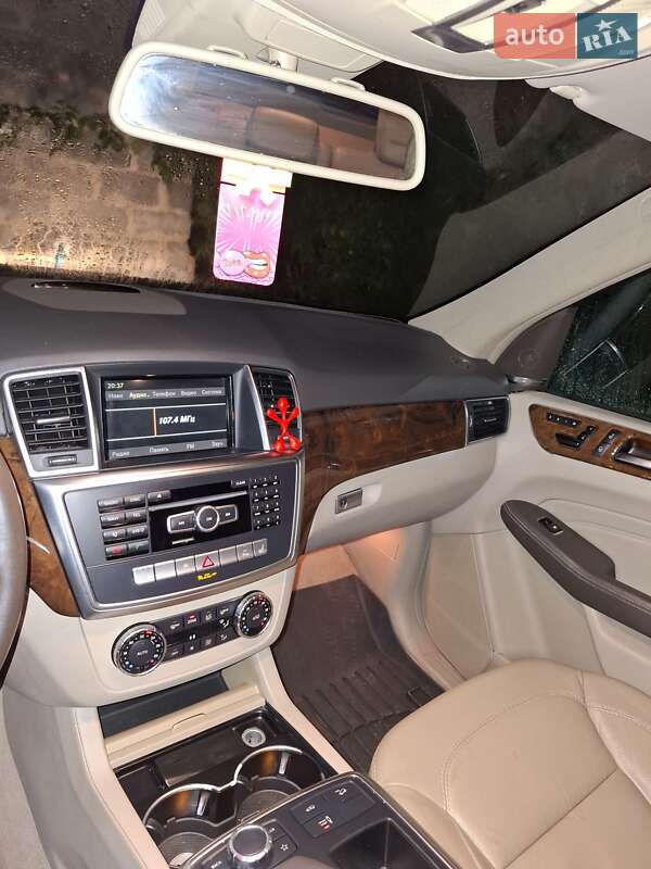 Внедорожник / Кроссовер Mercedes-Benz M-Class 2012 в Рожнятове