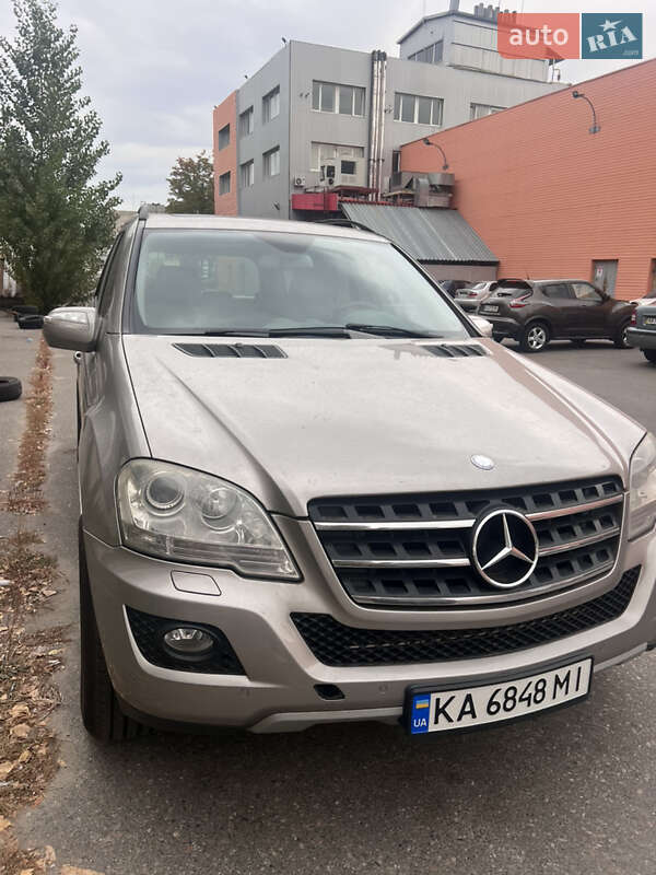 Mercedes-Benz M-Class 2008