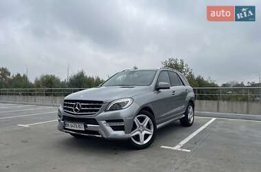 Mercedes-Benz M-Class 2012 Mercedes-Benz M-Class 2012