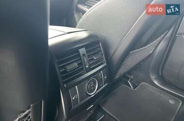 Позашляховик / Кросовер Mercedes-Benz M-Class 2012 в 
