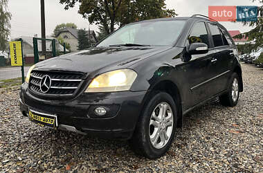 Внедорожник / Кроссовер Mercedes-Benz M-Class 2005 в 