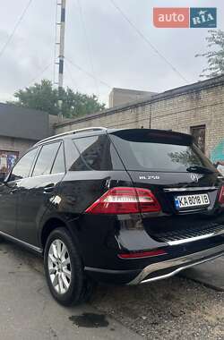 Позашляховик / Кросовер Mercedes-Benz M-Class 2015 в Одесі