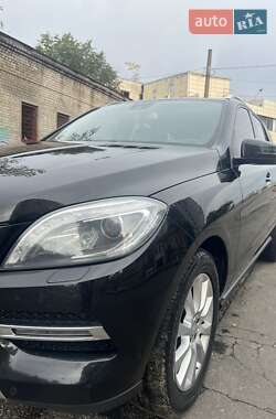 Внедорожник / Кроссовер Mercedes-Benz M-Class 2015 в 
